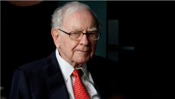 Buffett dijo que la economía de Estados Unidos era “fuerte, pero un poco más floja” que hace seis meses.