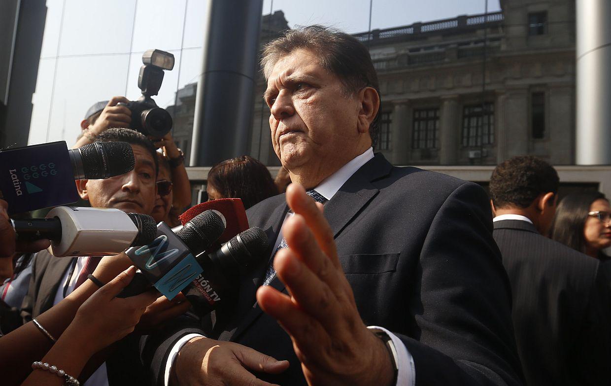 El ex presidente Alan García se pronunció vía Twiter. (Foto: USI)
