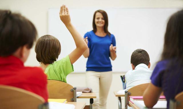 FOTO 9 | Interpersonal: Responsabilidad social. Es contribuir voluntariamente a la sociedad, a los grupos sociales, y en general al bienestar de los demás. Implica actuar responsablemente, tener conciencia social y mostrar preocupación por toda la comunid