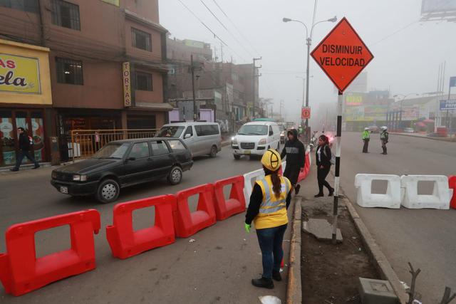 Los peatones expresaron su malestar porque aún no se familiarizan con el plan de desvío de las unidades. (Fotos: Lino Chipana)