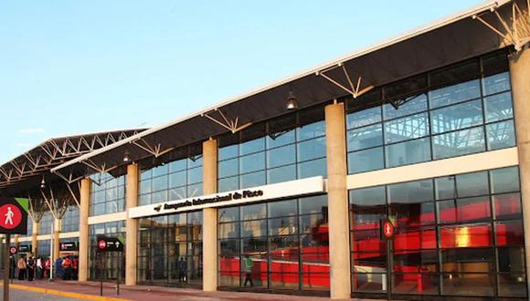 2 de mayo del 2014. Hace 10 años. Aeropuerto de Pisco estará listo en el 2015. El terminal aéreo será internacional y espera recibir 400 mil pasajeros cada año.