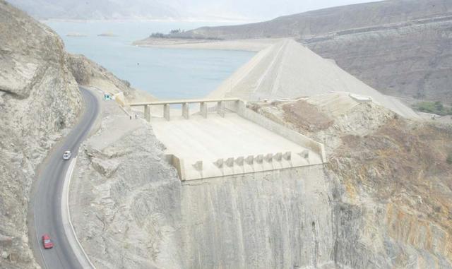 La represa de Gallito Ciego, ubicada entre las regiones Lambayeque y Cajamarca, alcanzó su máxima capacidad a causa de las intensas lluvias registradas en la sierra norte del país. Su nivel bordeó los 370 millones de metros cúbicos de agua. (Foto: USI)