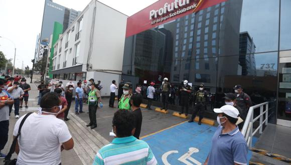 Según Asociación de AFP, 2 millones 318,300 personas de Lima Metropolitana perdieron su empleo entre marzo, abril y mayo de este año. (Foto: Andina)