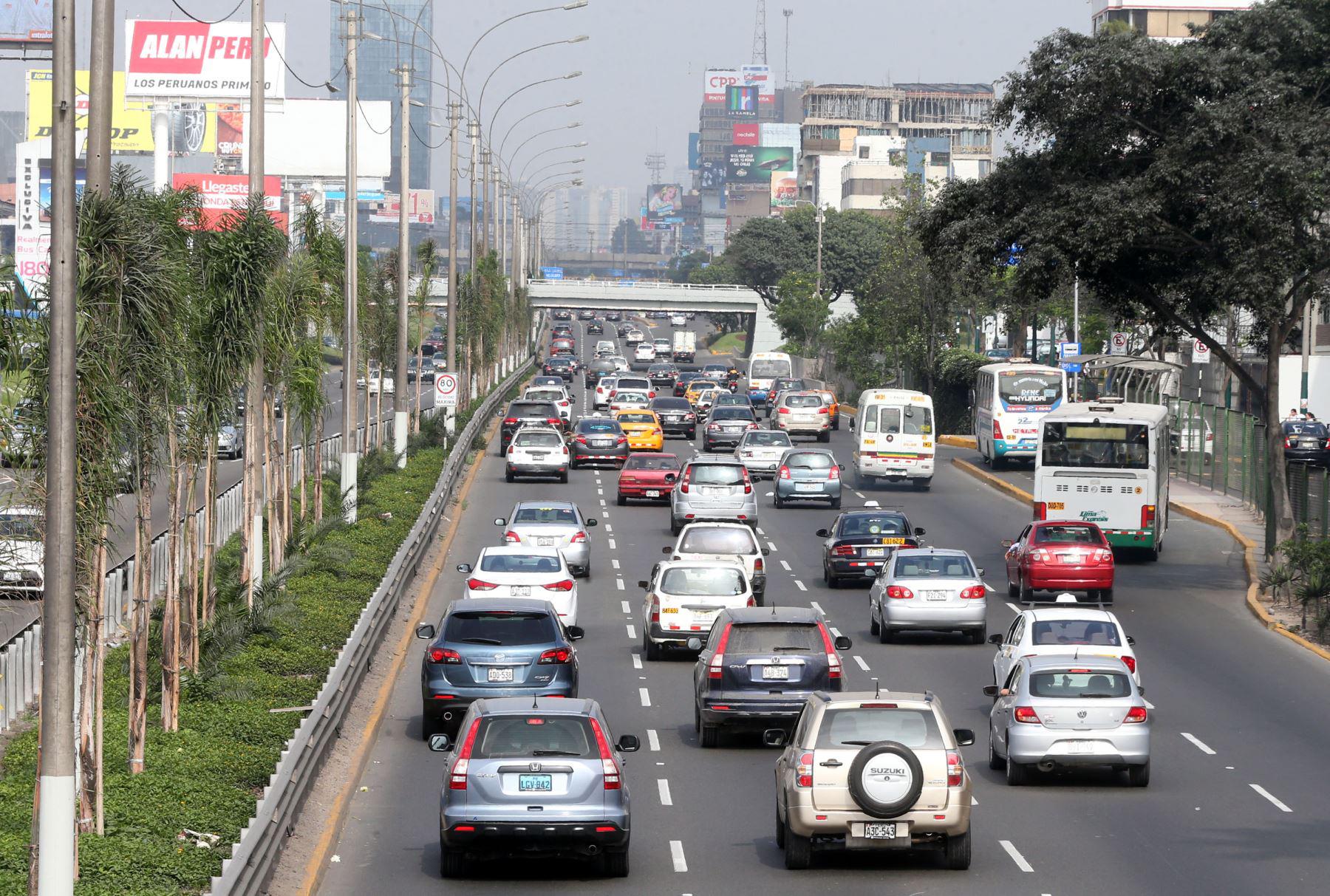 La restricción vehicular iniciará el jueves a las 8:30 p.m. en Miraflores. (Foto: César Campos)