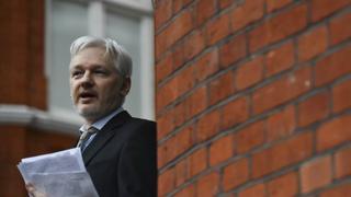 Corte británica rechaza pedido para cancelar orden de arresto contra Julian Assange