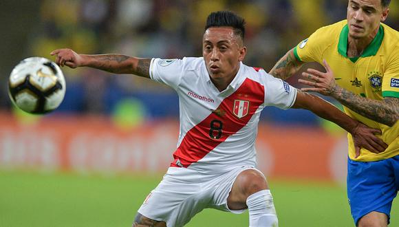 Christian Cueva no es considerado en el primer equipo de Santos FC. (Foto: AFP)