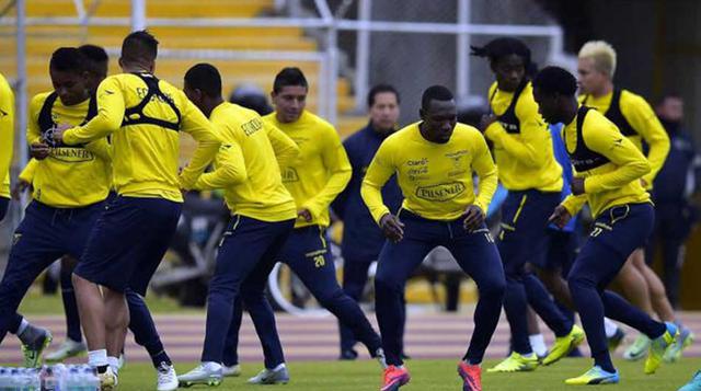 La selección de fútbol de Ecuador. Representa a la República del Ecuador y la Federación Ecuatoriana de Fútbol en las competiciones oficiales organizadas por la Conmebol y la Federación Internacional de Fútbol Asociación (FIFA), siendo su primer partido i