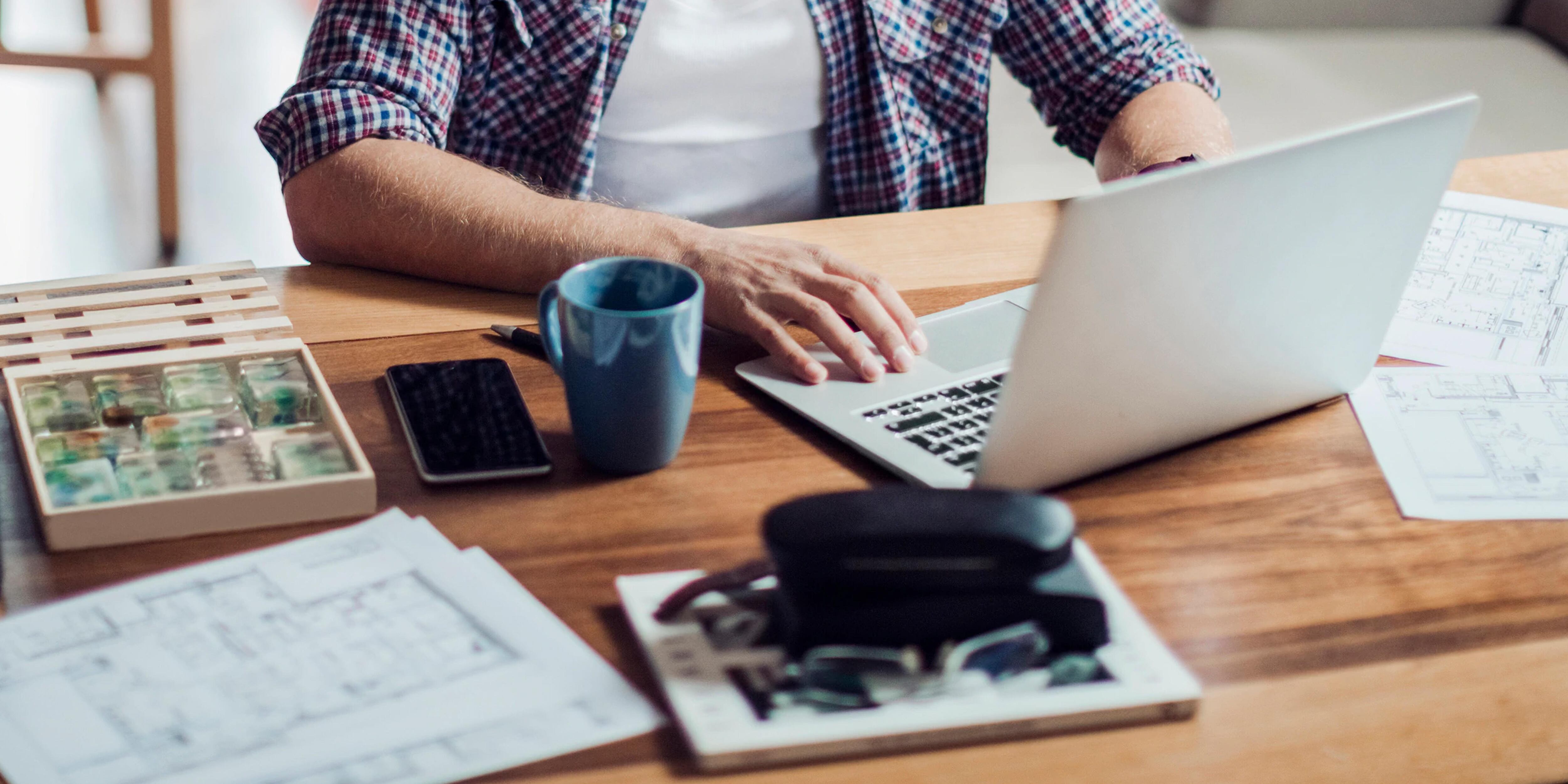 FOTO 1 | 1. Mantén tu rutina y crea un ambiente de trabajo adecuado (Foto: iStock)