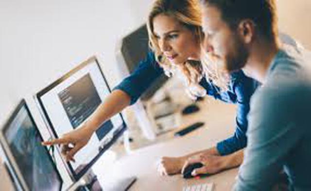 Foto 5. Aprender a aprender. La capacitación debe ser un proceso continuo y auto liderado. Es crucial incluir el aprendizaje en la vida diaria, a través de la lectura, por ejemplo. Considere que esto debe nacer de una motivación intrínseca. Puede buscar cursos virtuales de alta calidad gratuitos, foros, seminarios colaborativos, etc. (Foto: UCAL)