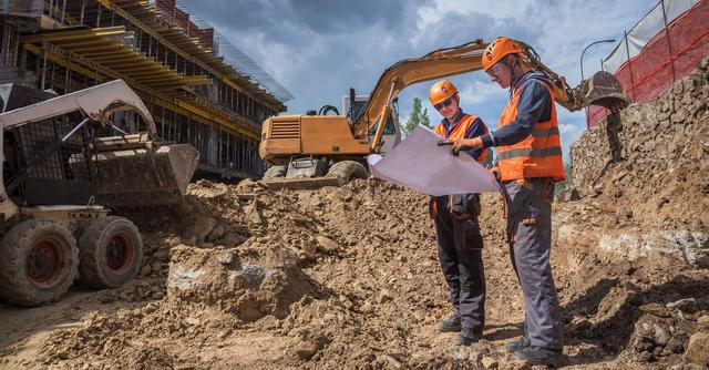 FOTO 14 | Ingeniería Civil, con un ingreso promedio mensual de S/2,812. (Foto: iStock)