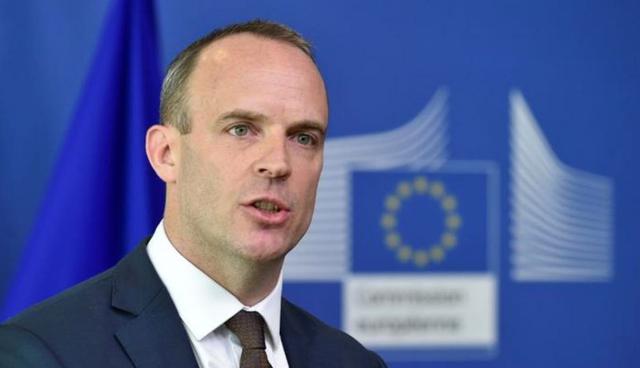 FOTO 3 | Dominic Raab. Ardiente defensor de la salida de la UE, este aficionado al karate y al boxeo, de 45 años, antiguo abogado especializado en derecho internacional, fue brevemente ministro para el Brexit entre julio y noviembre. Euroescéptico convencido, dimitió por su desacuerdo con el texto negociado por May con la UE, que considera "malo para nuestra economía y nuestra democracia". (Foto: AFP)