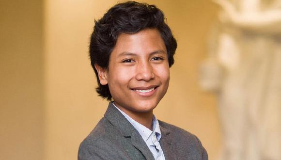 A sus cortos 16 años José Quisocala ha recibido cerca de 20 premios por su proyecto del Banco del Estudiante