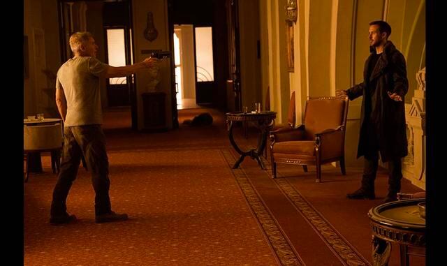 Fotos 4 | Por su parte, "Blade Runner 2049" bajó al segundo sitio en su segunda semana de estreno en 4,058 cines, recaudando apenas US$ 15.1 millones después de un debut decepcionante. (Foto: IMDB)