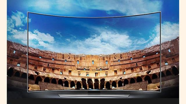 Samsung Curved UHD TV S9W. Es la televisión de pantalla curva que, con sus 105 pulgadas, es la mayor del mundo. (Foto: Expansión)