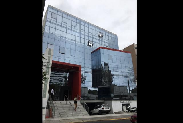 Estructura que simula un inexistente piso a la construcción original. (Fotos:@wachoaguirre )