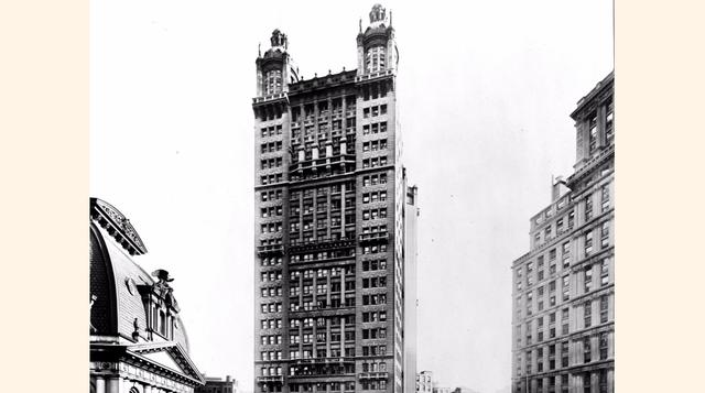 El Park Row Building, 391 pies, Nueva York, Nueva York (1899) Arquitecto RH Robertson es el responsable de la estructura de 30 pisos que albergaba la primera sede de metro Interborough Rapid Transit (IRT). Propietario original del edificio, William Mills 