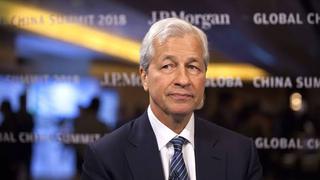 Jefe de JPMorgan Chase dice que no ve un final claro de la crisis bancaria