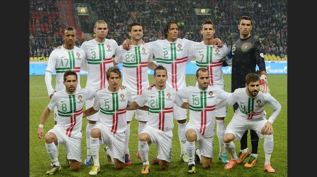 Selección de fútbol de Portugal Nº 8. Representa en las competiciones internacionales oficiales a la Federación Portuguesa de Fútbol, que es miembro de la UEFA. En 2003, la Federación de fútbol portuguesa contrató a Luiz Felipe Scolari, el ex entrenador d