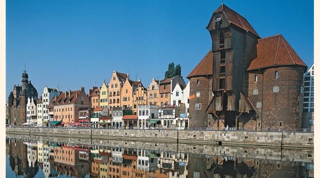 Polonia. Cuenta con una población total de 38 millones de habitantes que leen un promedio de 6.5 horas semanalmente. (Foto: viajecondestino)