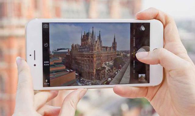 Camera  es una de las apps de fotografía para iPhone iPad más veteranas y mejor valoradas por los usuarios a lo largo del tiempo. Llegó a la App Store allá por el año 2010 y desde entonces se ha ido actualizando para adaptarse a las nuevas versiones de iO