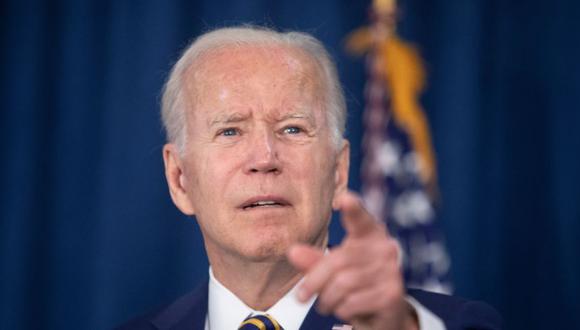 Biden aplaudió el apoyo de demócratas y republicanos del Congreso a la ley.