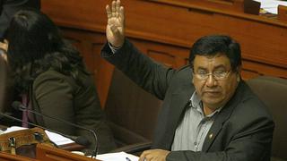 Consejo Directivo del Congreso desafora a Alejandro Yovera