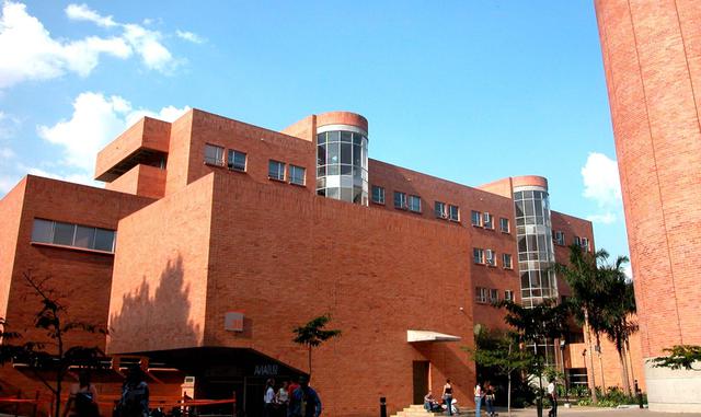 FOTO 10 | 10. Universidad EAFIT, Medellín, Colombia. (Foto: Wikimedia)