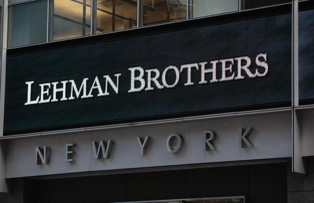Diciembre de 2007. Mientras los grandes bancos mundiales sufrían la crisis y se desplomaban sus activos, Lehman Brothers publicó resultados anuales récord, con un beneficio neto de US$ 4,200 millones. (Foto: AFP)
