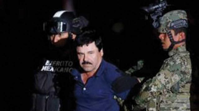8 de enero: México – El narcotraficante Joaquín "El Chapo" Guzmán es detenido seis meses después de su espectacular fuga. (Foto: Reuters)