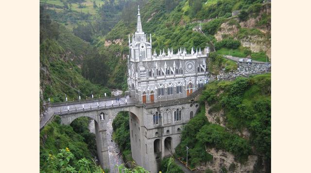 Santuario de Nuestra Señora de las Lajas, Colombia. Es un templo y basílica para el culto cristiano católico situado al sur de Colombia. Es destino de peregrinación y turismo desde el siglo XVIII. (Foto: Upsocl)