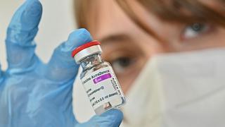 OMS sostiene que beneficios de vacuna contra el COVID-19 AstraZeneca superan con creces los riesgos