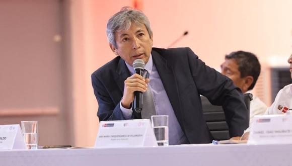 Ministro de Economía, José Arista.