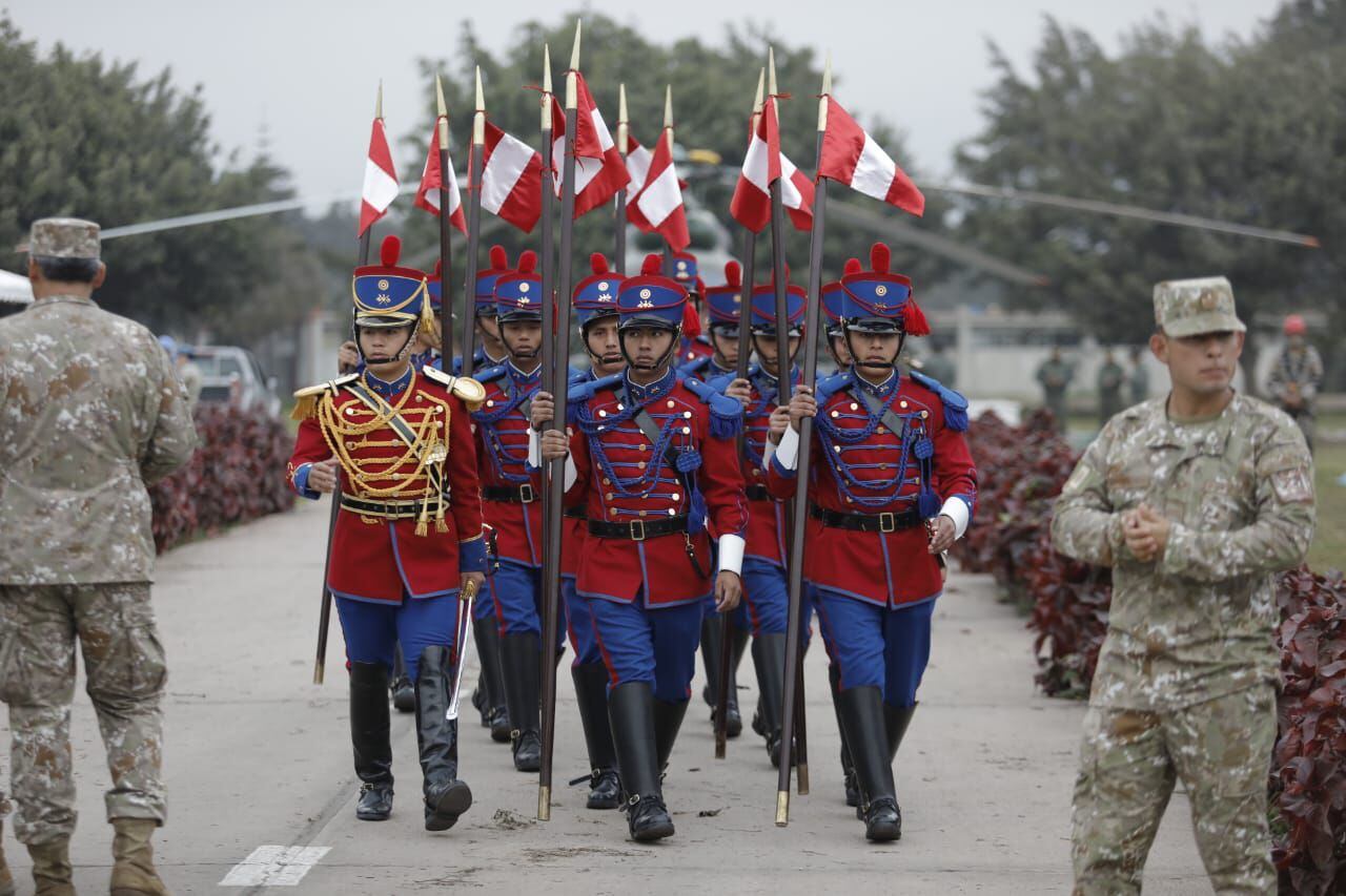 Integrantes del histórico regimiento Húsares de Junín durante festejos por el aniversario de la independencia del Perú (Foto: Anthony Niño de Guzmán / @photo.gec)