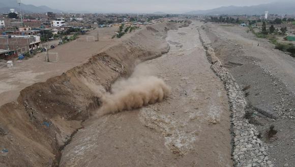 Reportan desprendimientos de tierra y piedras ante incremento de caudal de ríos Chillón y Lurín en Lima debido a la influencia del ciclón Yaku. (Foto: Jorge Cerdán/GEC)