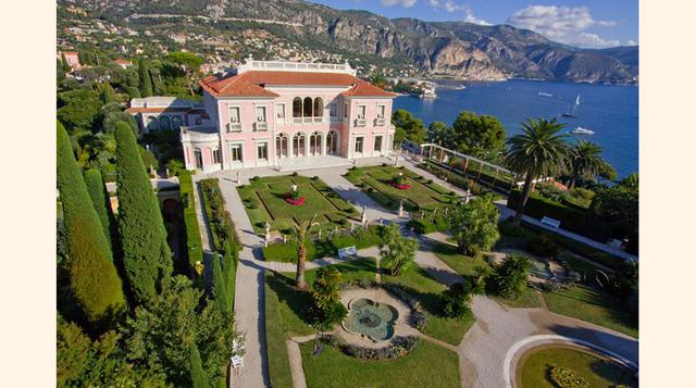 Villa La Fiorentina, Riviera Francesa. Construida en 1917 por la condesa Therese de Beauchamp, ha sido ocupada por Elizabeth Taylor, Frank Sinatra, Greta Garbo y Andrew Lloyd Webber. A la venta en unos US$ 525 millones. (Foto: Forbes)