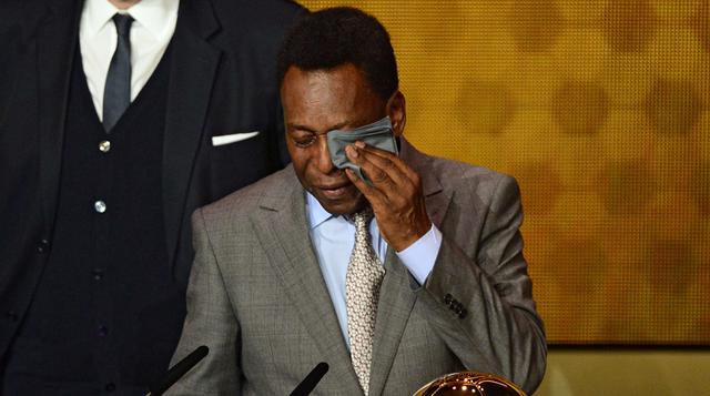 - Pelé (Edson Arantes do Nascim), exestrella del fútbol brasileño: "La familia del fútbol brasileño está de luto. Es una tragedia. Envío mis condolencias a las familias de los fallecidos. Descansen en paz".