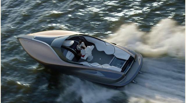 Este modelo de prueba podría alcanzar una velocidad máxima de 43 nudos, propulsados por dos motores Lexus 440hp. Sin embargo, no está configurado para entrar en producción masiva. (Foto: Megaricos)