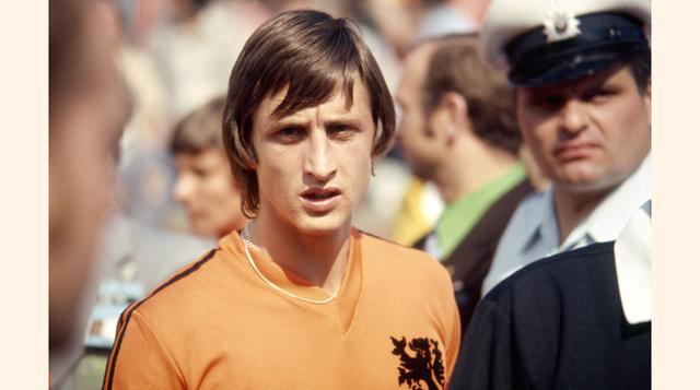Johan Cruyff era grande. Ganó el Balón de Oro en 1971, 1973 y 1974. Se debió conformar con el segundo puesto en Alemania 74. (Foto: Getty)