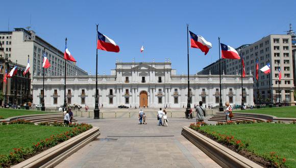Frontis del Palacio de La Moneda desde la Plaza de la Constitución en Santiago, Chile. (Foto: Ministerio Secretaria General de Gobierno)