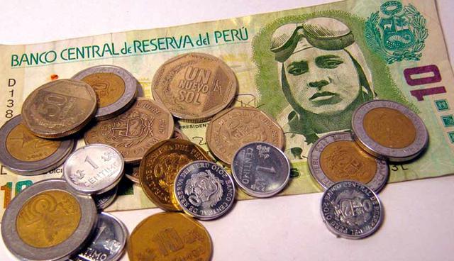 FOTO 7 | Contar con cambio en la guantera resulta elemental durante viajes largos. Para ayudar a reducir los tiempos de parada en los peajes se recomienda a los usuarios pagar con el importe exacto (S/. 5.50) o llevar sencillo a la mano. Esta medida también será de gran utilidad para realizar compras o abastecer de combustible.