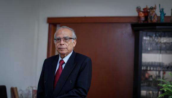 El ministro de Justicia, Aníbal Torres, dijo que la única solución es que haya una división con Perú Libre o se dialogue "dividiendo competencias". (Foto: Hugo Pérez)