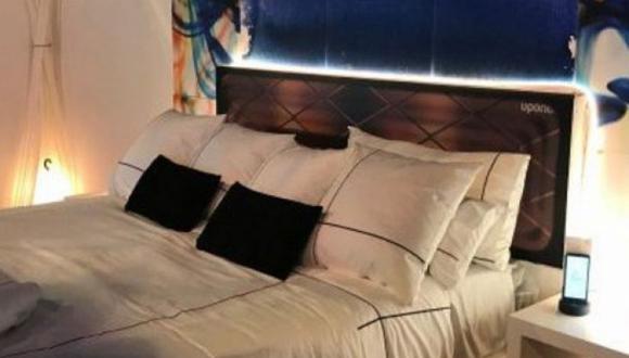 El hotel del futuro: camas que evalúan tu actividad sexual y espejos mágicos