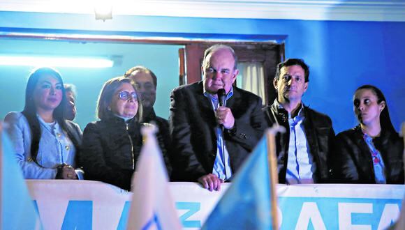 Rafael López Aliaga se mostró dispuesto a sumar a su gestión a su principal contendor, Daniel Urresti. (Foto: Jorge Cerdán)
