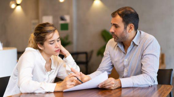 El mentor jamás dejará que una persona se vuelva conformista a pesar de que haya alcanzado sus objetivos (Foto: Freepik)