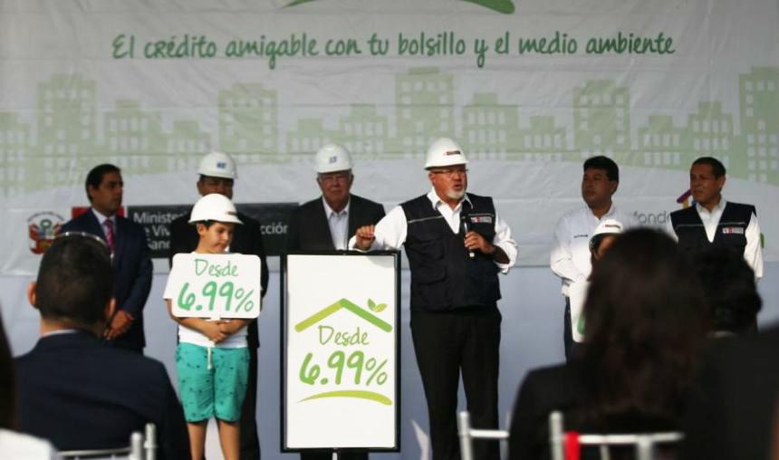 Carlos Bruce presenta créditos sostenibles