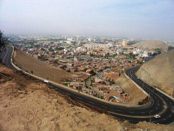 La obra consiste en crear la conexión vehicular entre los distritos de La Molina y Surco. (Foto: GEC)