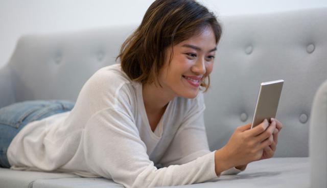 FOTO 10 | Otras prácticas recomendables: Haga una conversación con video con los anfitriones para conocerse. (Foto: Freepik)