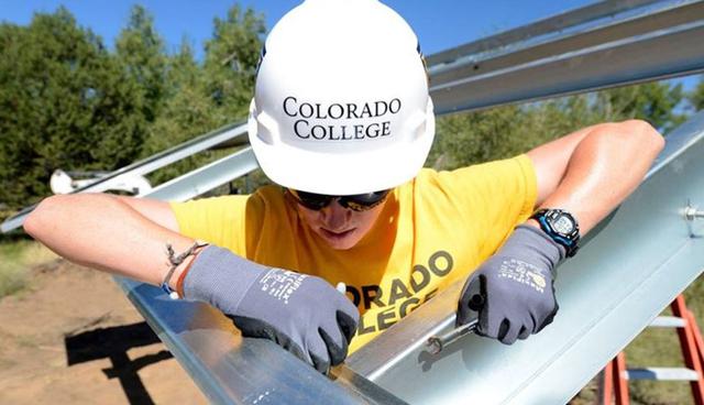 FOTO 6 | Colorado - Colorado College. Costos de matrícula, alojamiento, comida y otros costos, 2016-17: $ 66,400. Precio promedio pagado por un estudiante con ayuda / beca, 2015-2016: $ 23,812. Ubicación: Colorado Springs, CO. Sector: privado sin fines de lucro. Número de estudiantes: 2,114. (Foto: Facebook/Colorado College)