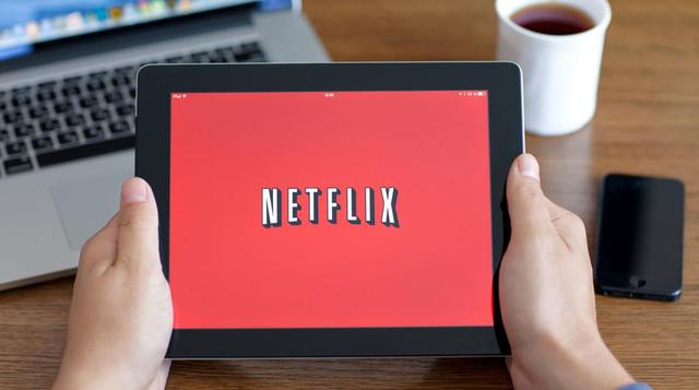 Esta práctica funciona por el crecimiento constante de sus ingresos en 30-35% al año. Sin embargo, este crecimiento está fuertemente basado en las suscripciones nuevas que recibe Netflix. Por ende, si las suscripciones bajan, la brecha entre ganancia y de