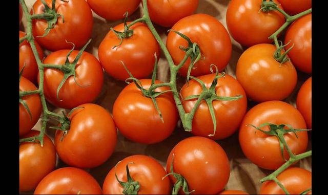 Fotos 4 | Tomates. Están repletos de una sustancia conocida como licopeno, que tiene propiedades antioxidantes. Es muy útil para la prevención de enfermedades como el cáncer o el accidente cerebro-vascular.